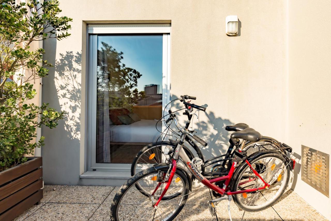 Music Relaxing With Bikes, Terrace & Parking * Oporto