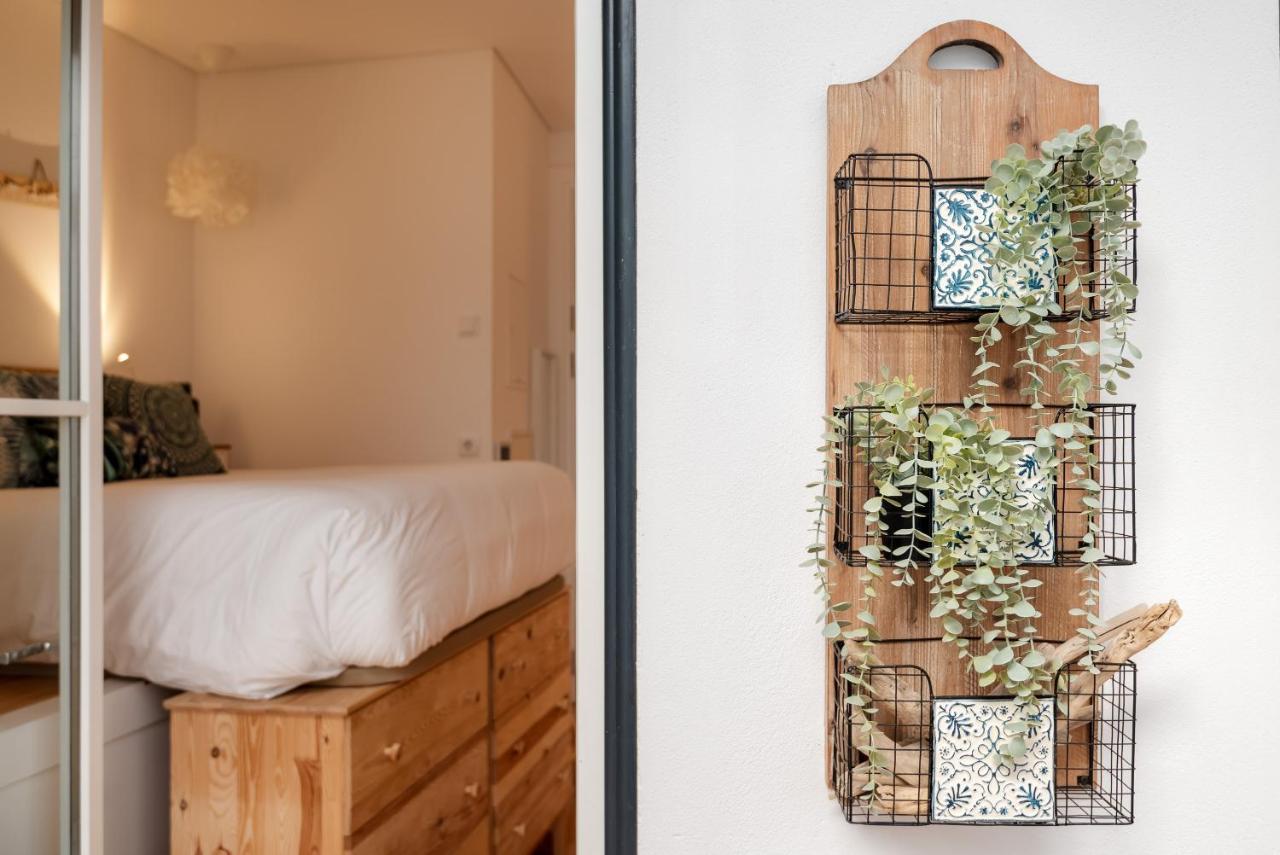 Elegant & Private Garden In Historical Centre Oporto