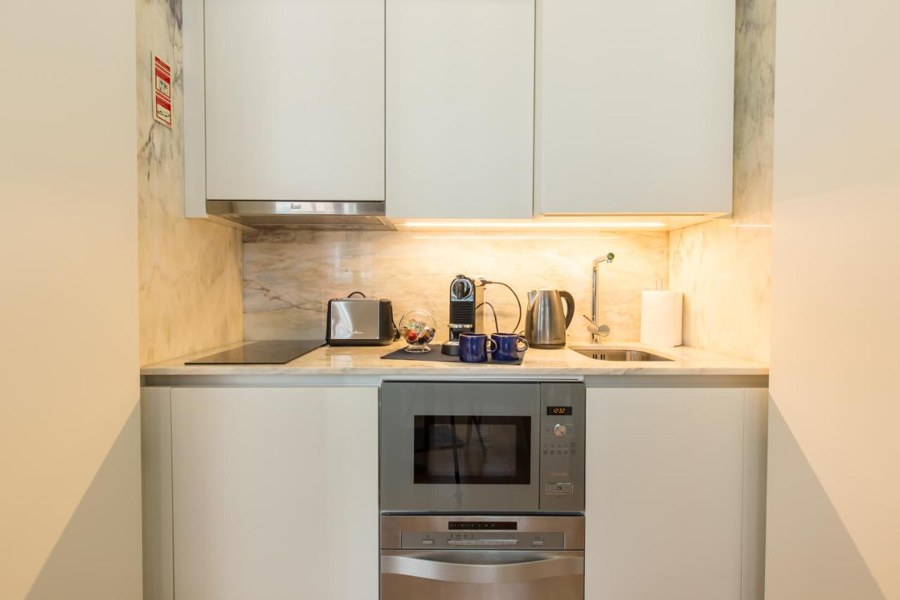 In Between Exclusive Charm By The Center Apartamento