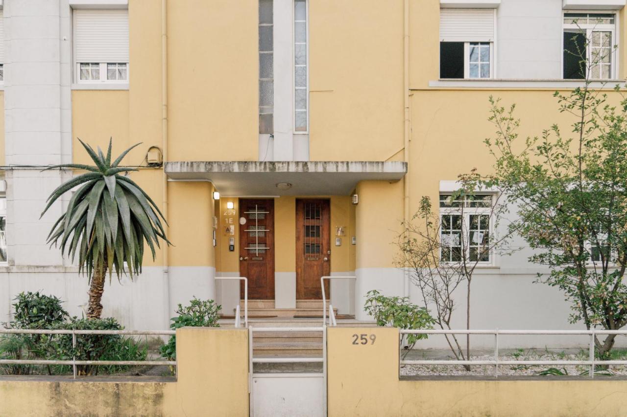 Yellow Apartamento
