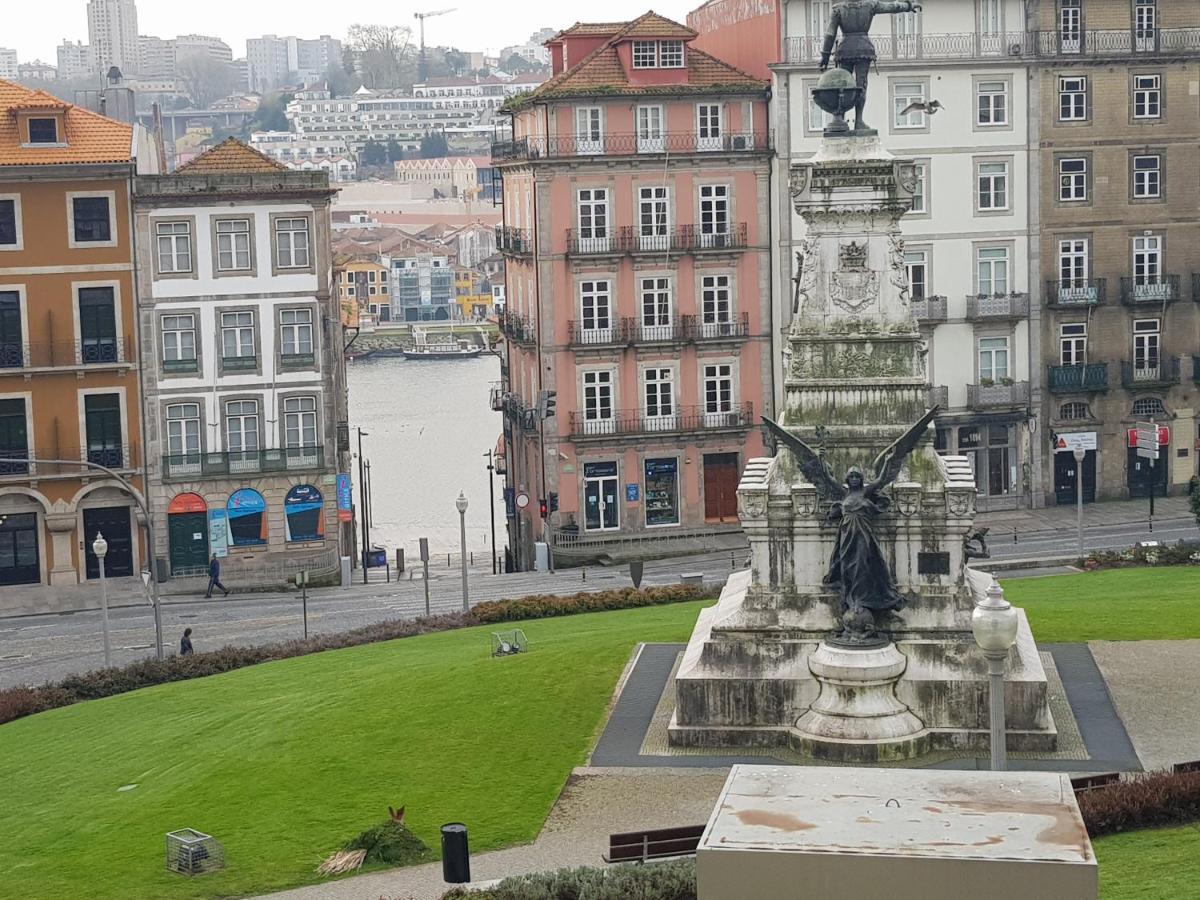 River Flat Iv - Heart Of Porto