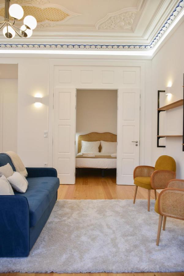 Apartamento Encantador Na Batalha - - E