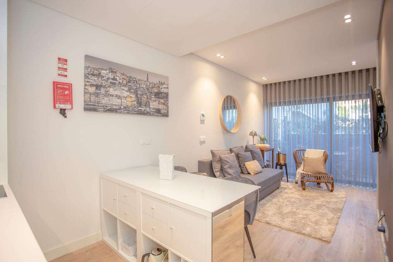 Liiiving In Porto - Dragao Pool View Apartments *
