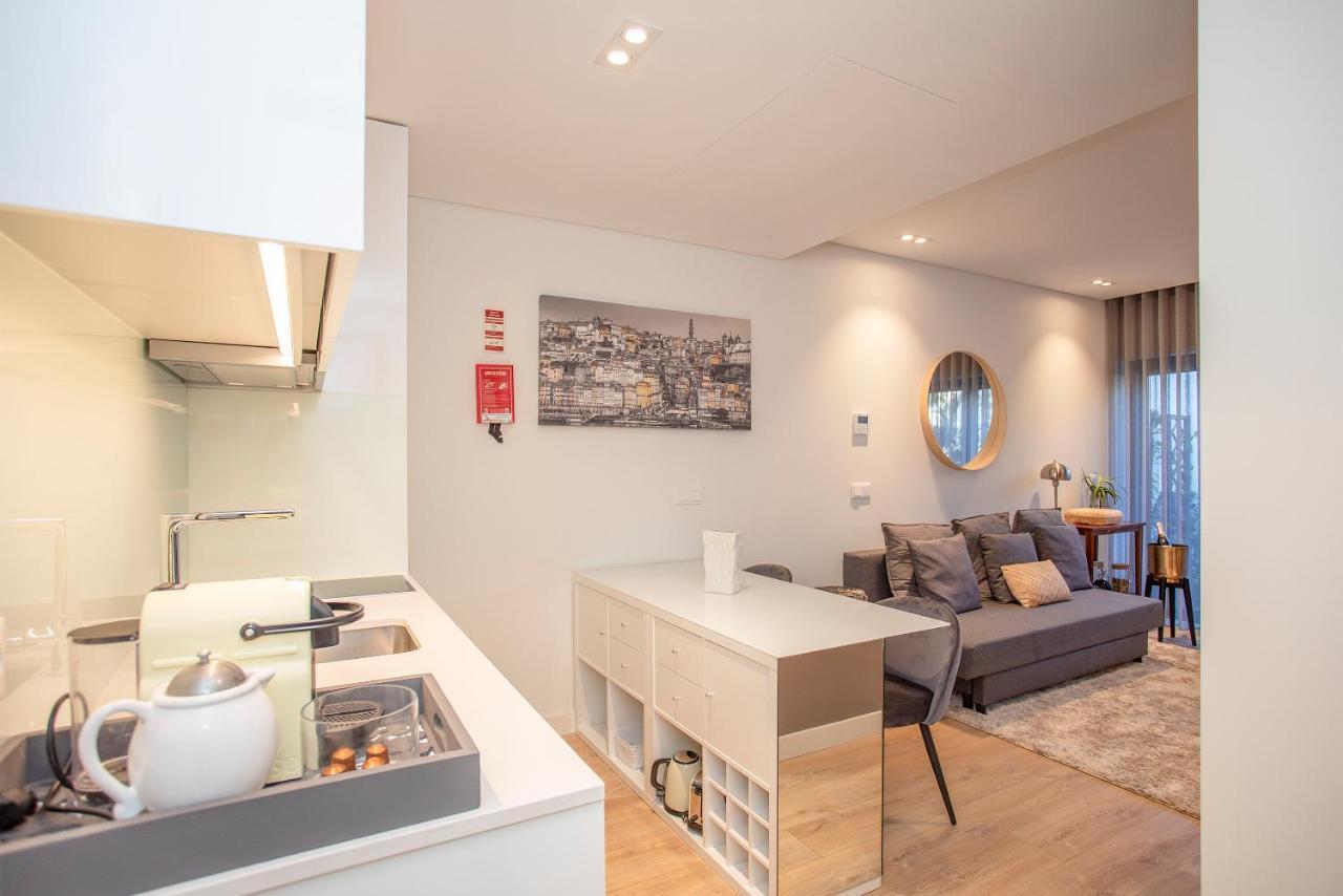 Apartment Liiiving In Porto - Dragao Pool View Apartments
