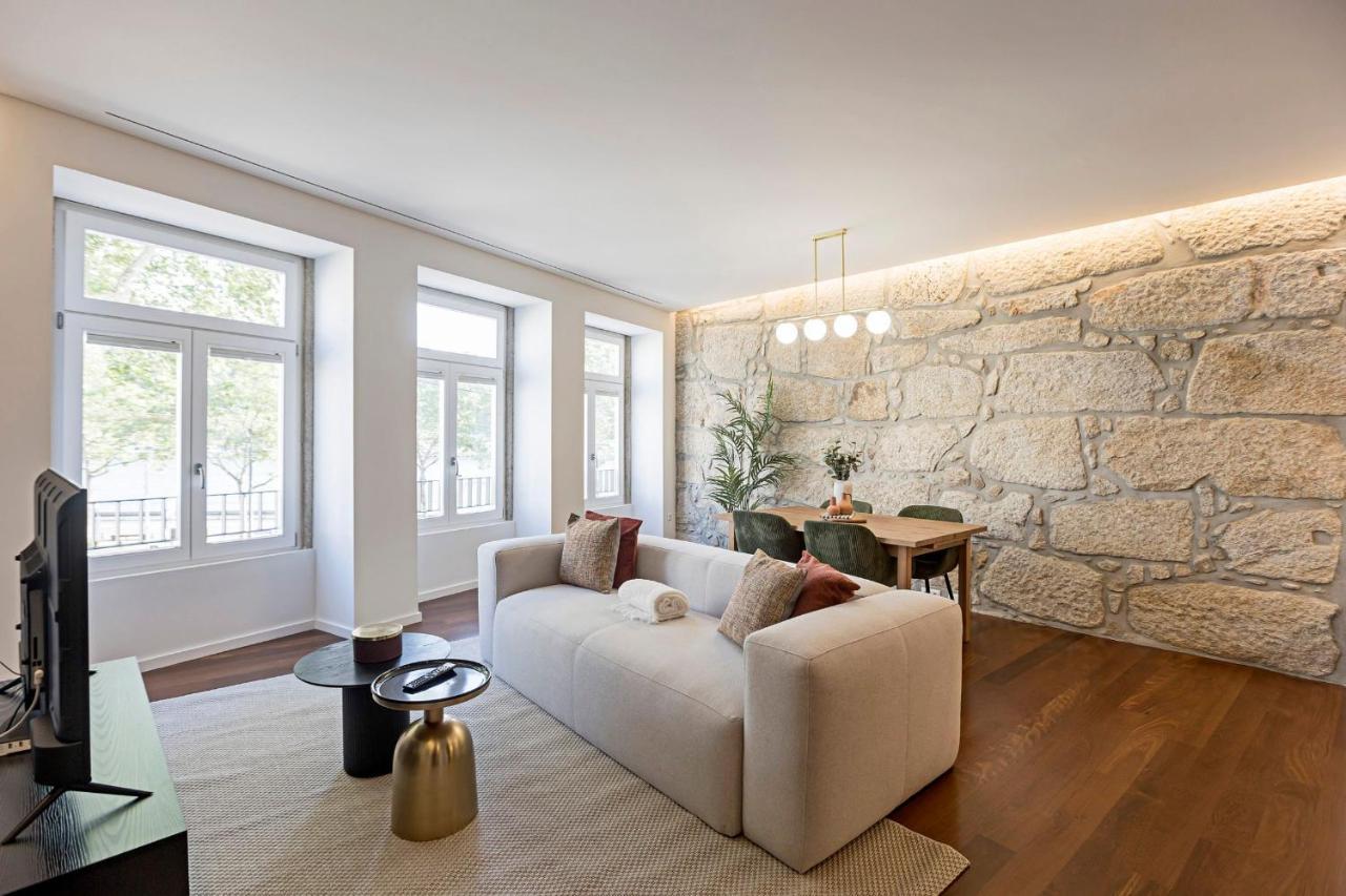 Wonderful 2br Duplex Near River By Lovelystay Apartamento Porto
