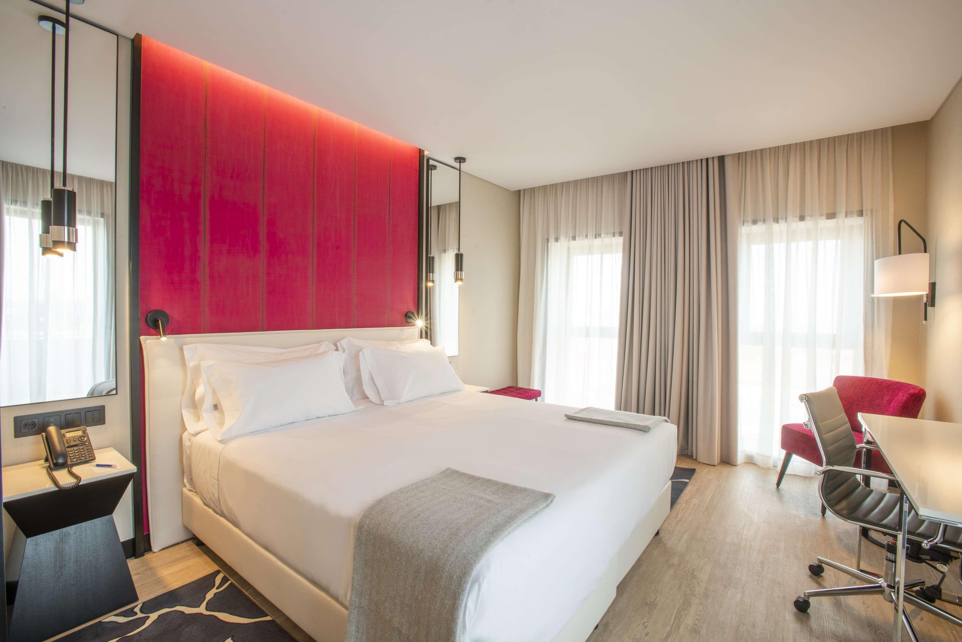 Hotel Nh Jardim Oporto