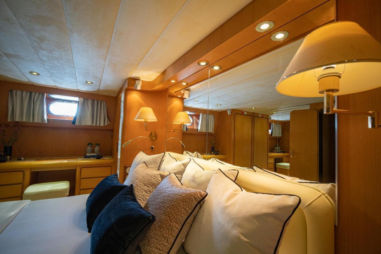 Ace Six Premier 5* Porto