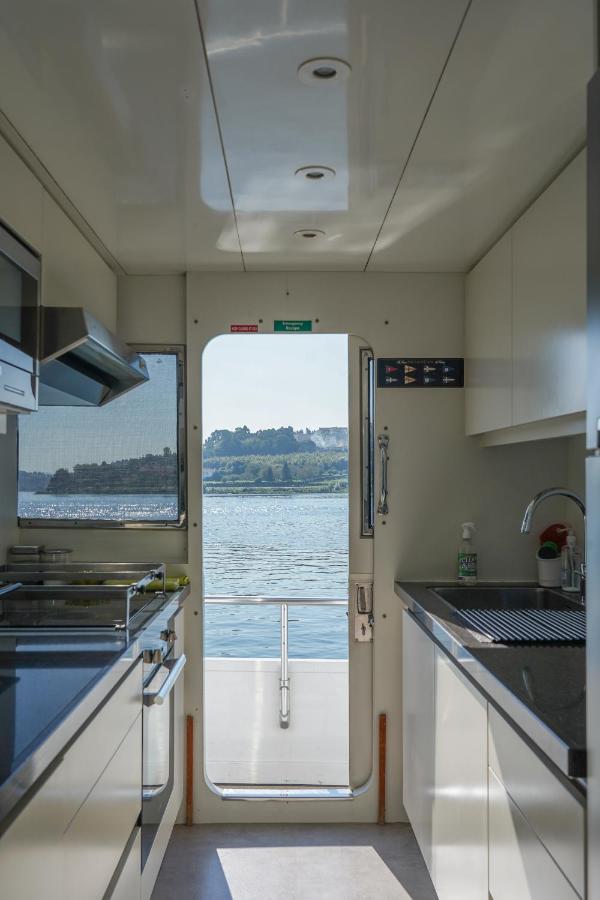 Ace Six Premier Botel 5*