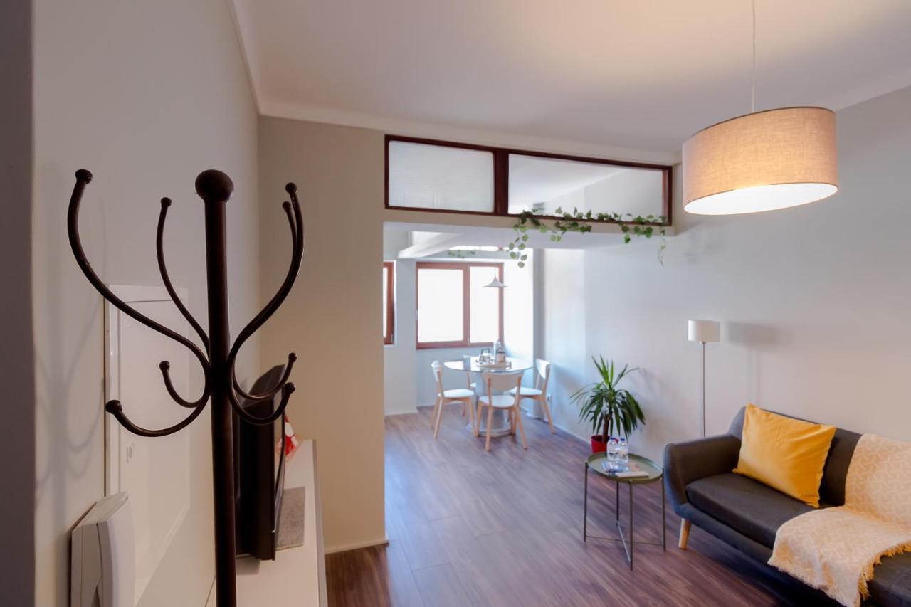 Family Trindade Flat * Oporto