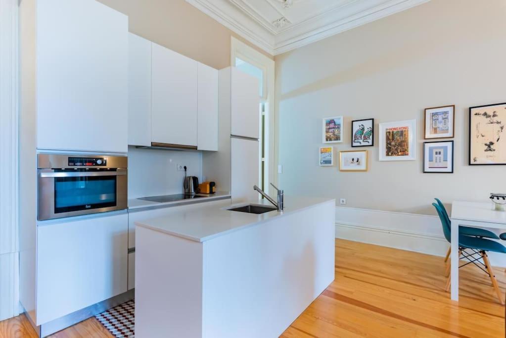 Apartment Classy Flat At Marques Square With Garden *