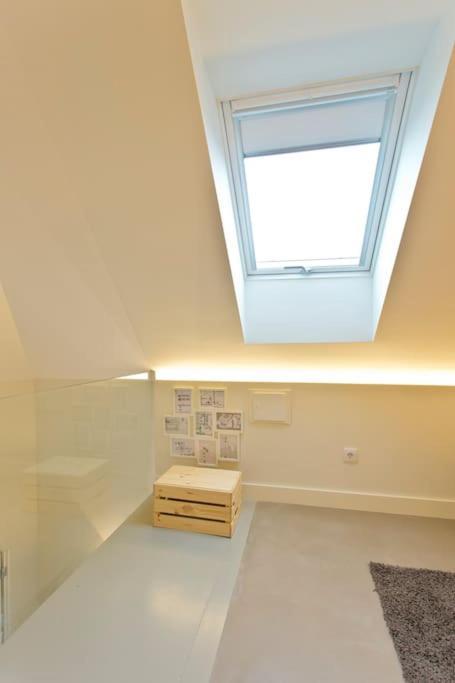 Apartamento Aposentus - Stylish Downtown Loft *
