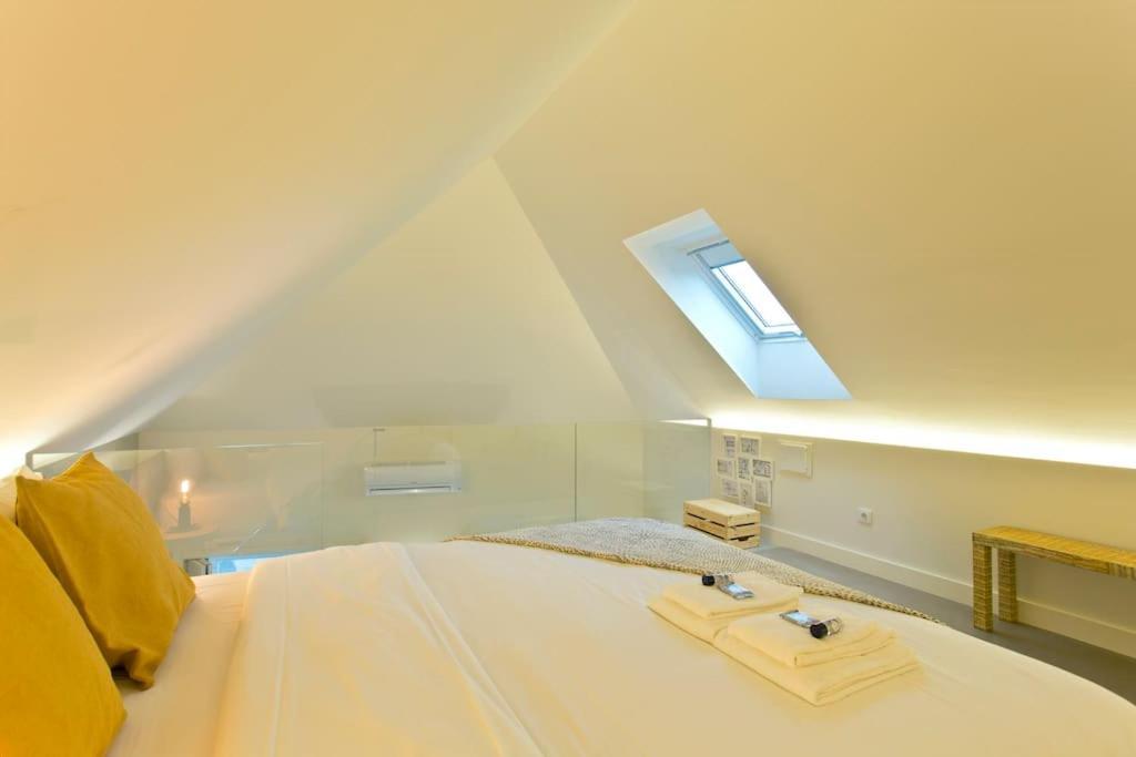 Apartamento Aposentus - Stylish Downtown Loft *