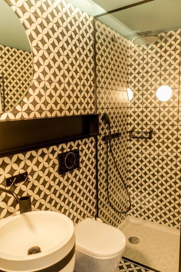 Award Winning Design Center - River View! Oporto
