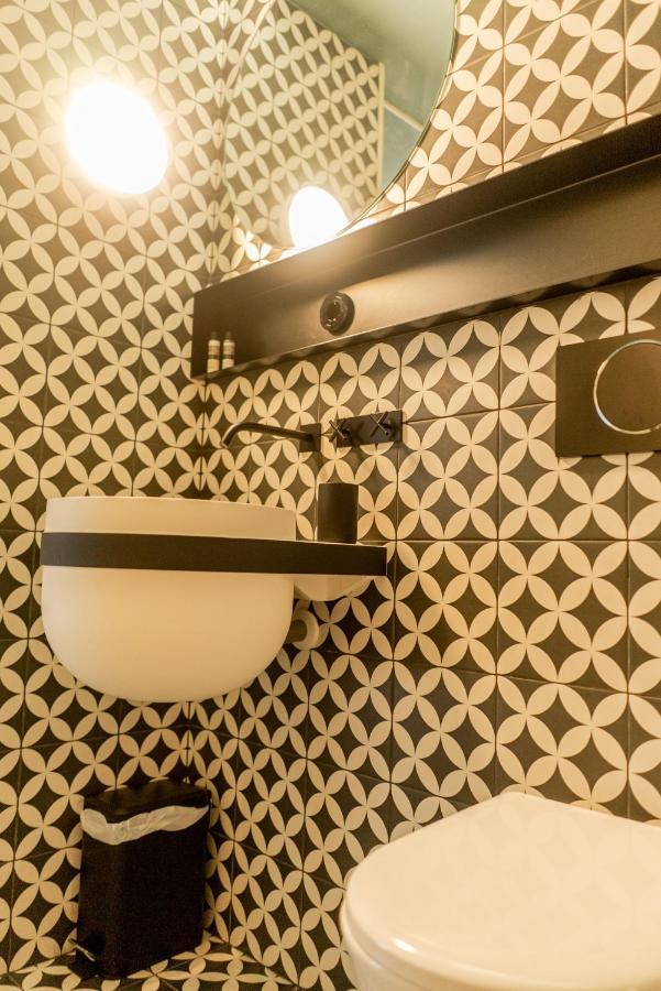 Award Winning Design Center - River View! * Oporto