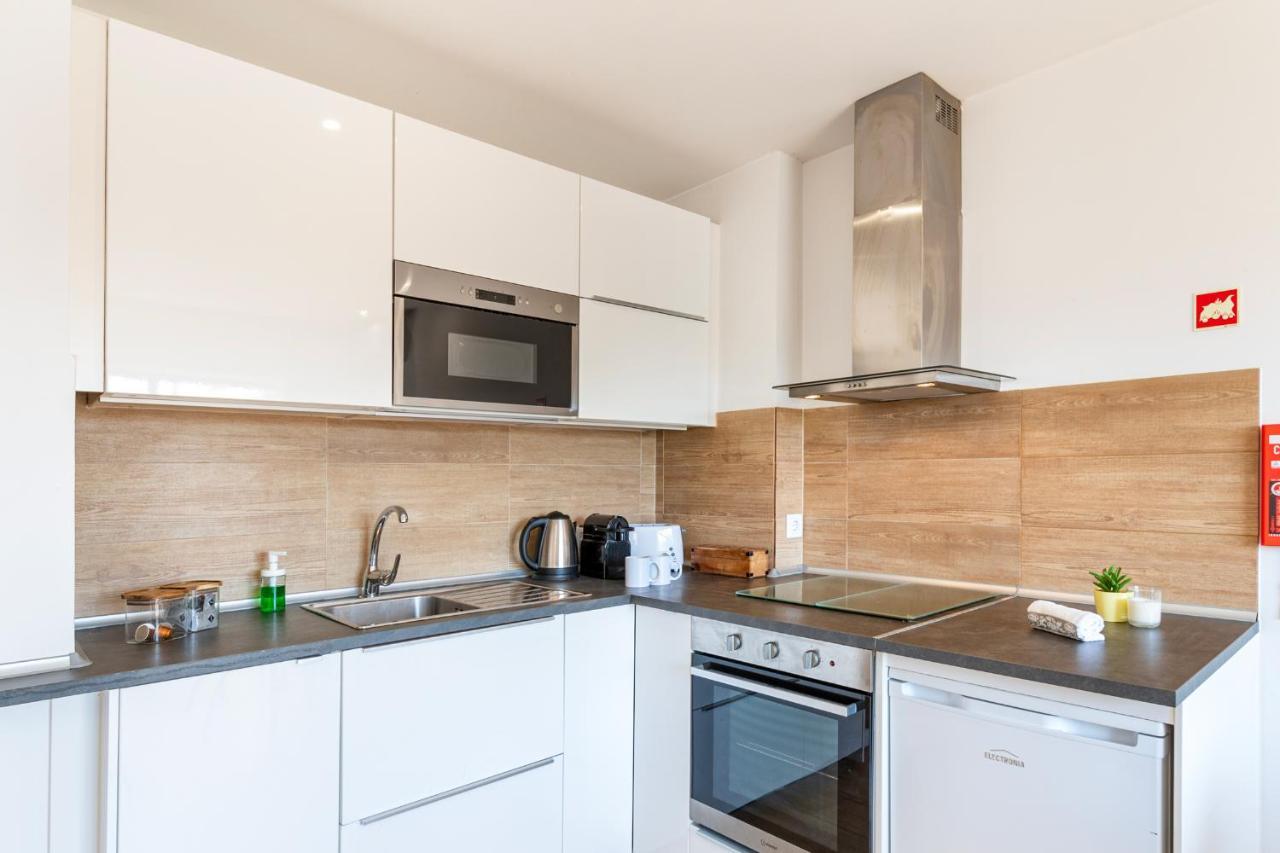Lusi'apartment - Douro River So Close By Guest Apartamento Oporto