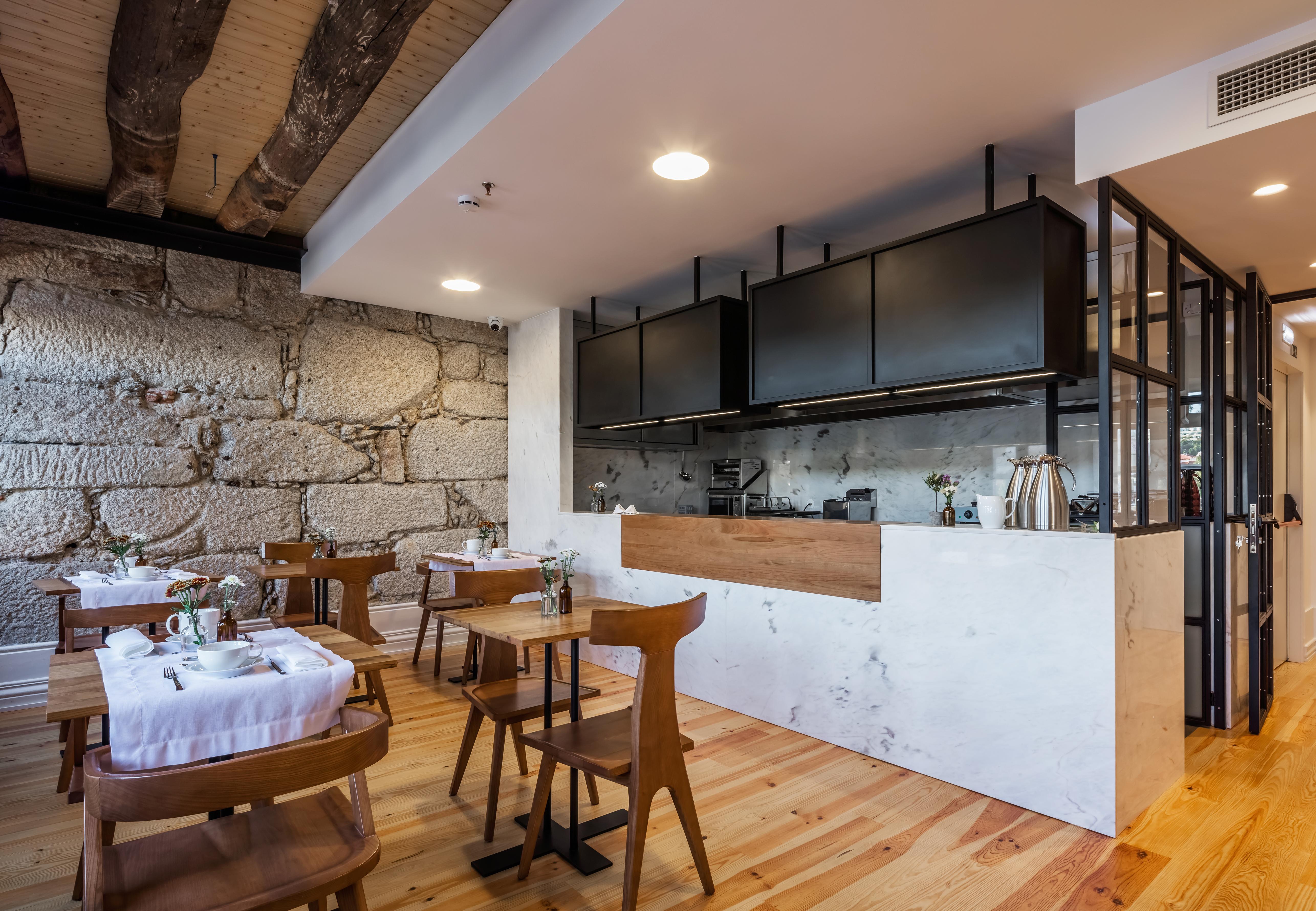 Apartahotel River 4*