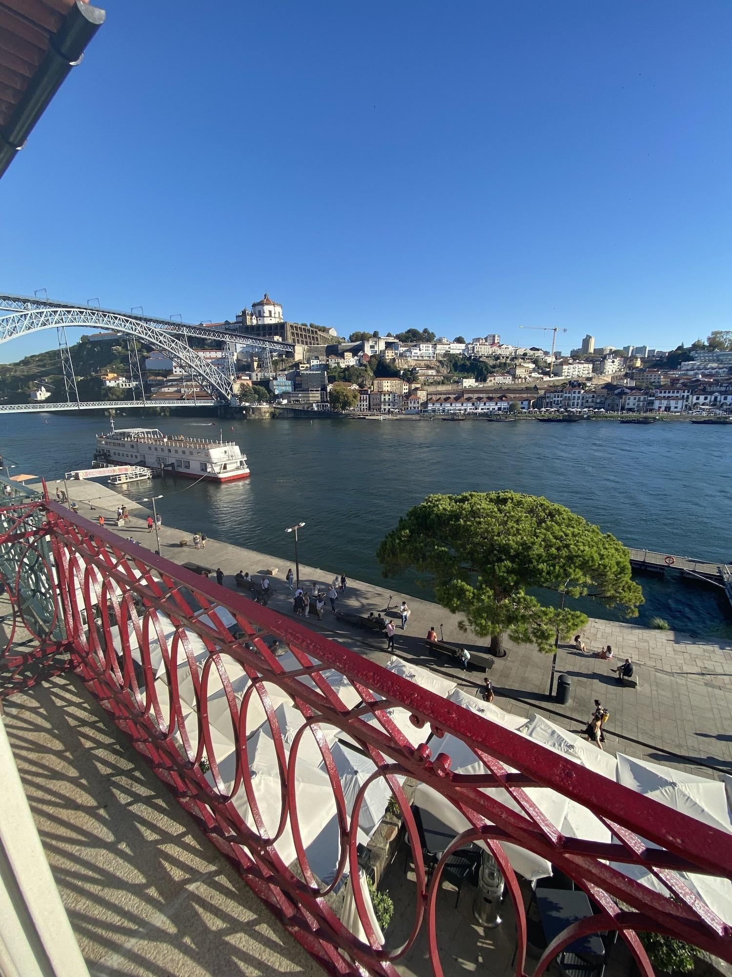 Apartahotel River