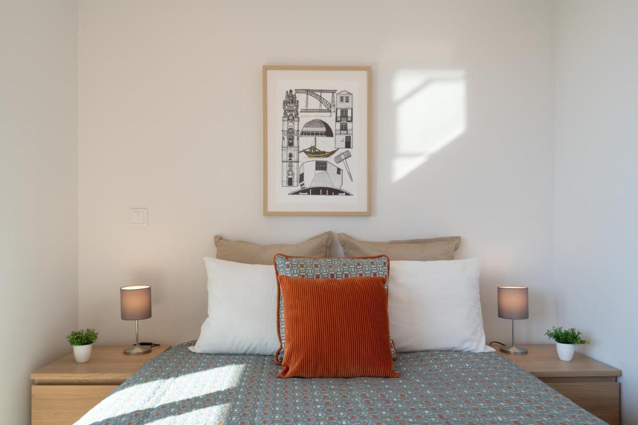 Host Wise - Gorgeous Bright Flat W Balcony * Oporto