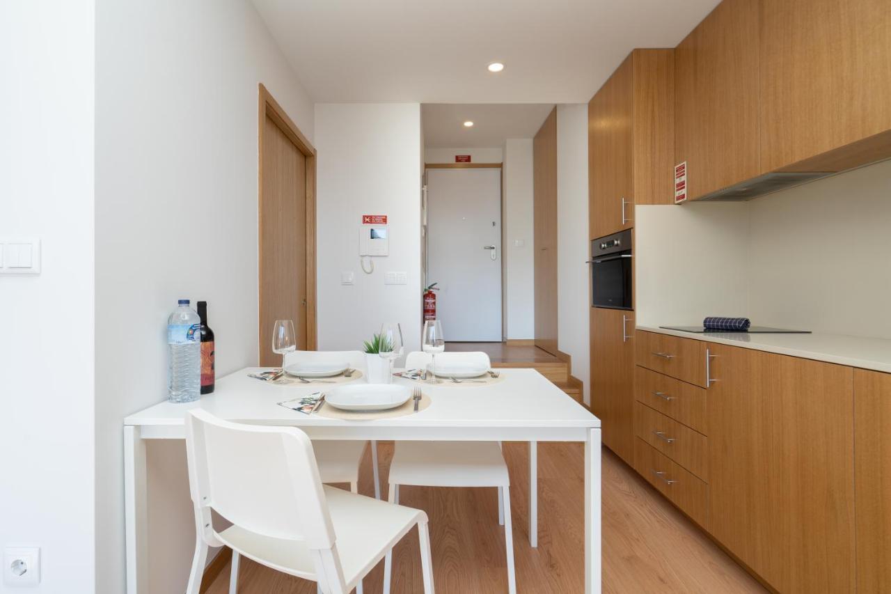 Host Wise - Gorgeous Bright Flat W Balcony Apartamento Oporto