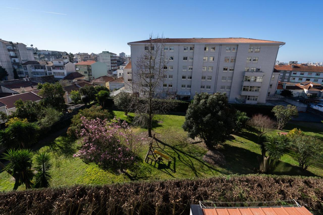 Apartamento Host Wise - Gorgeous Bright Flat W Balcony