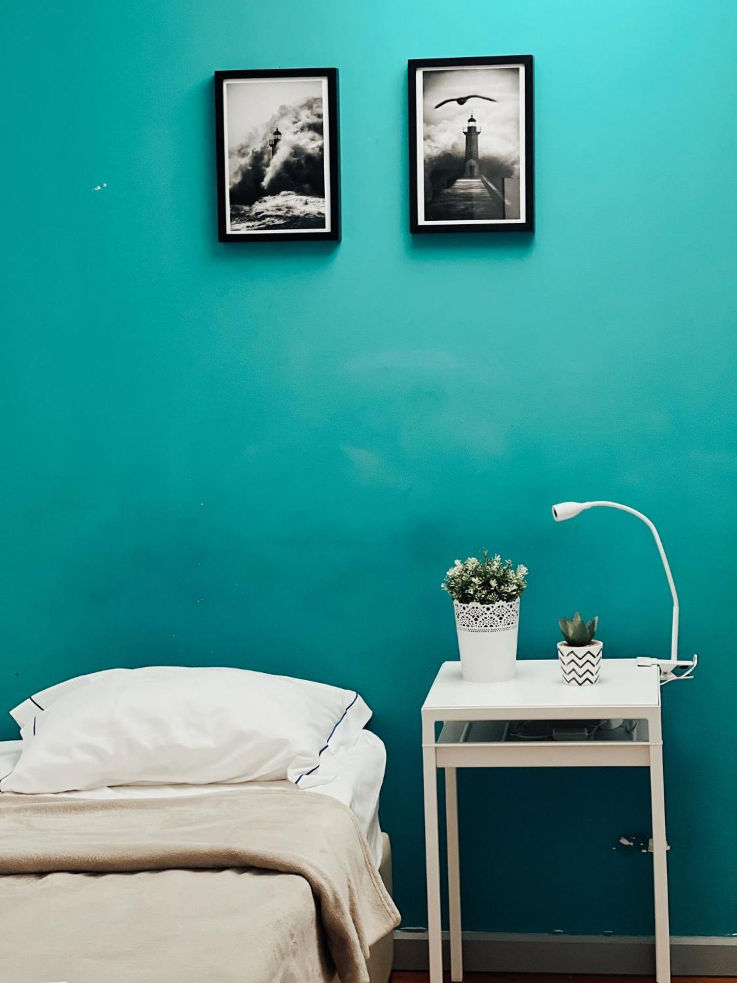 By Doors Hostal Oporto