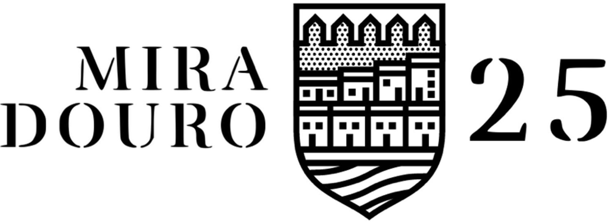 Miradouro 25 - Centre - Historic Area - River Views * Oporto