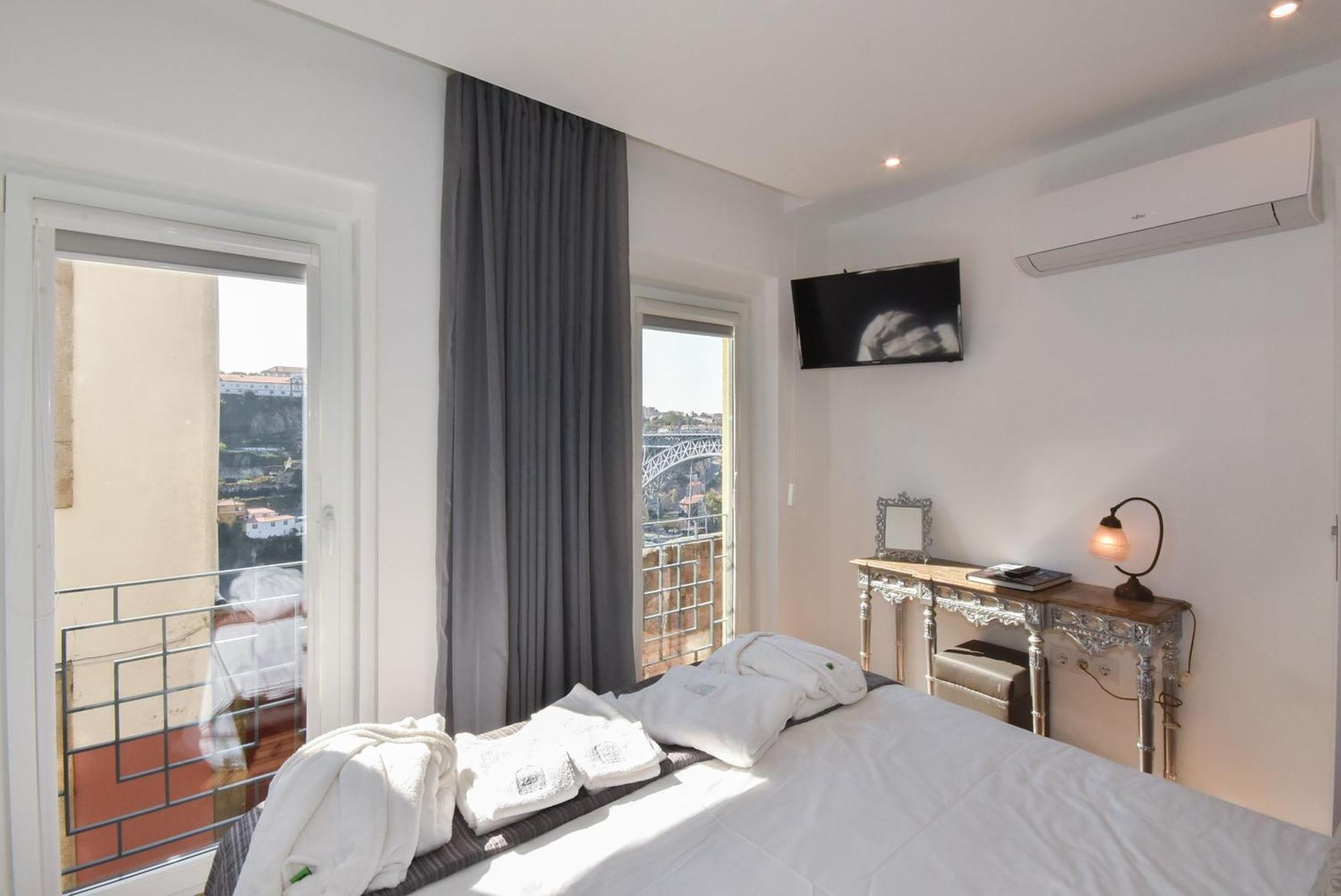 Miradouro 25 - Centre - Historic Area - River Views Oporto