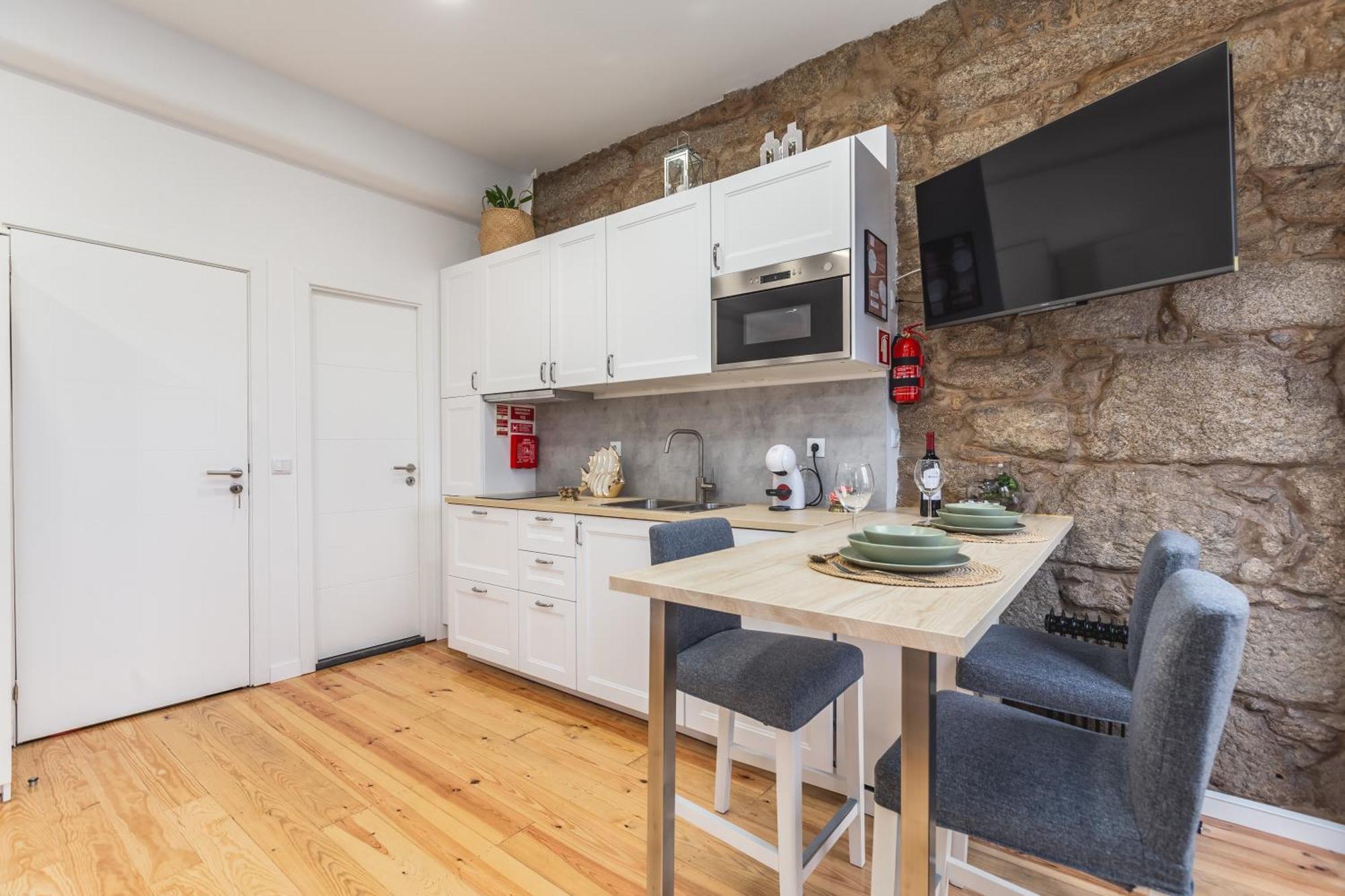 Charming With Rooftop In Apartamento *