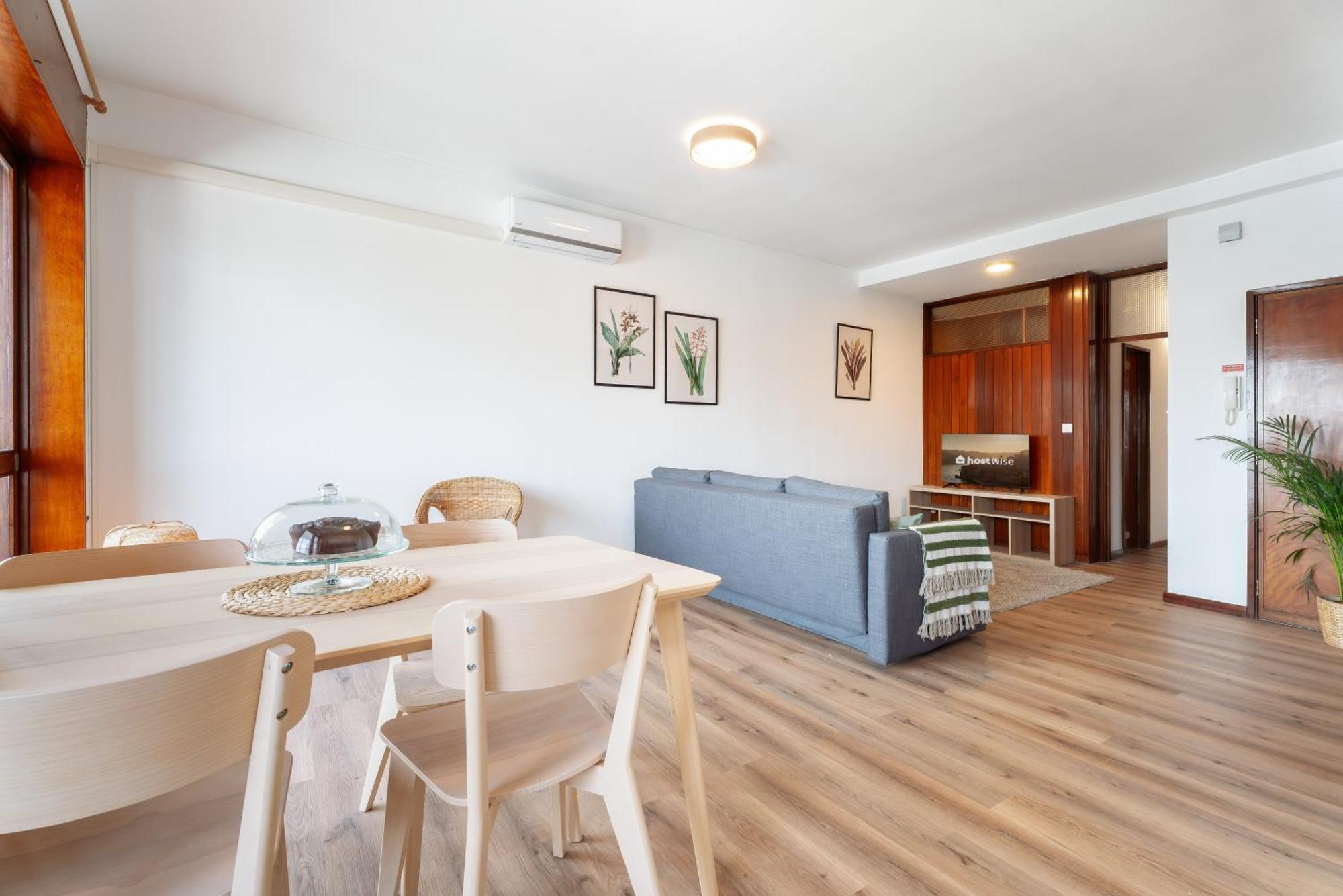 Stylish Modern Flat W/ Balcony! Apartamento *