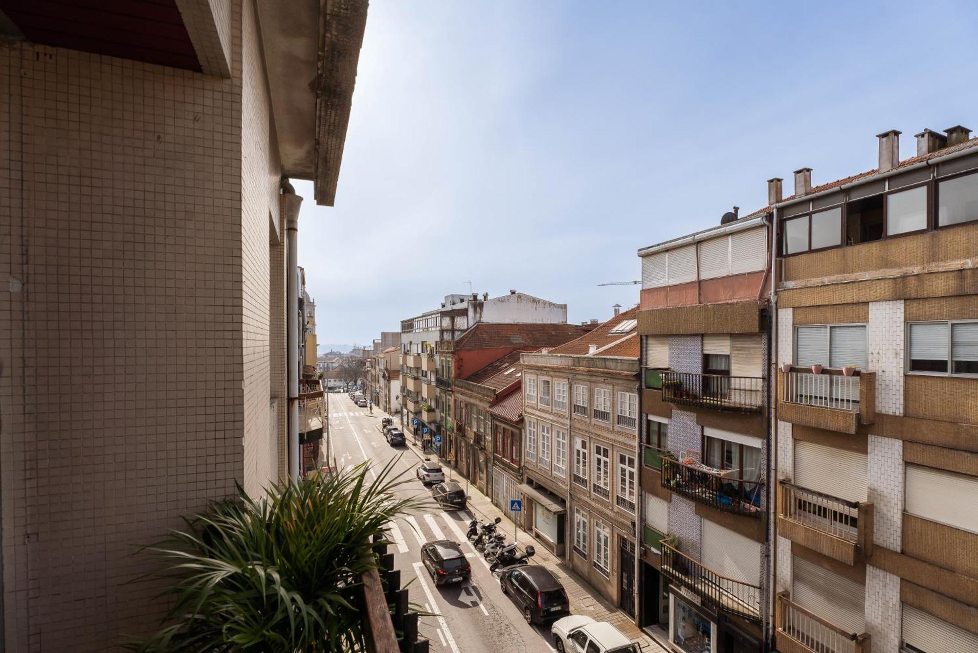 Stylish Modern Flat W/ Balcony! Apartamento *