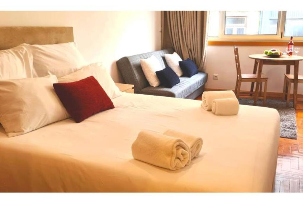 Spacious Flat In The Center * Oporto