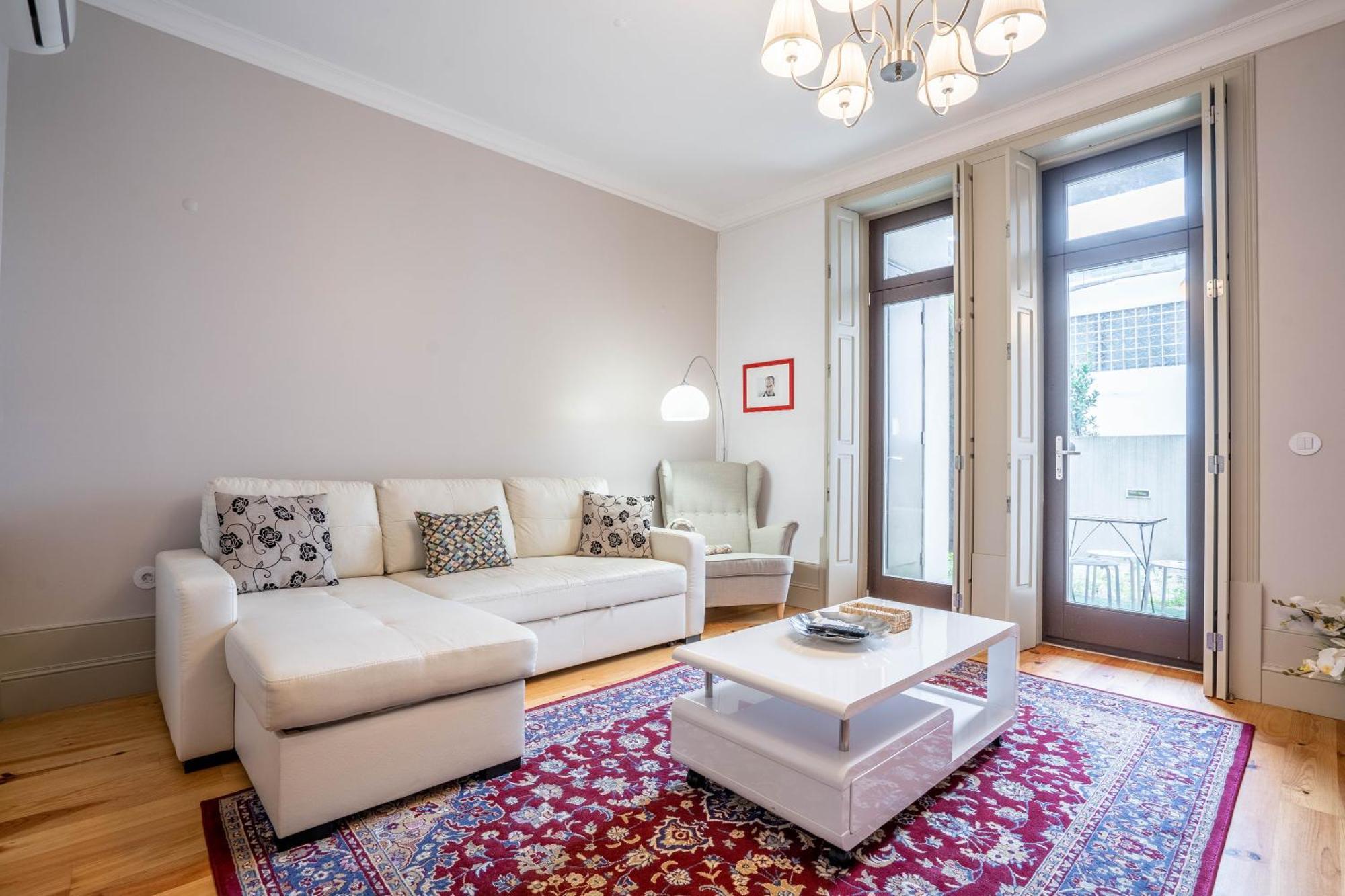Apartamento Unique: 1br W/ Private Patio By Lovelystay *