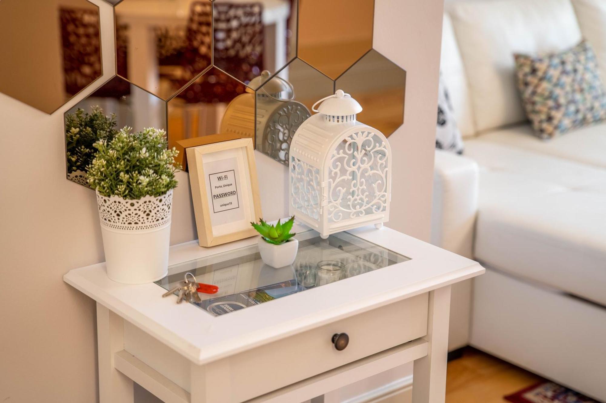 Unique: 1br W/ Private Patio By Lovelystay Apartamento Porto
