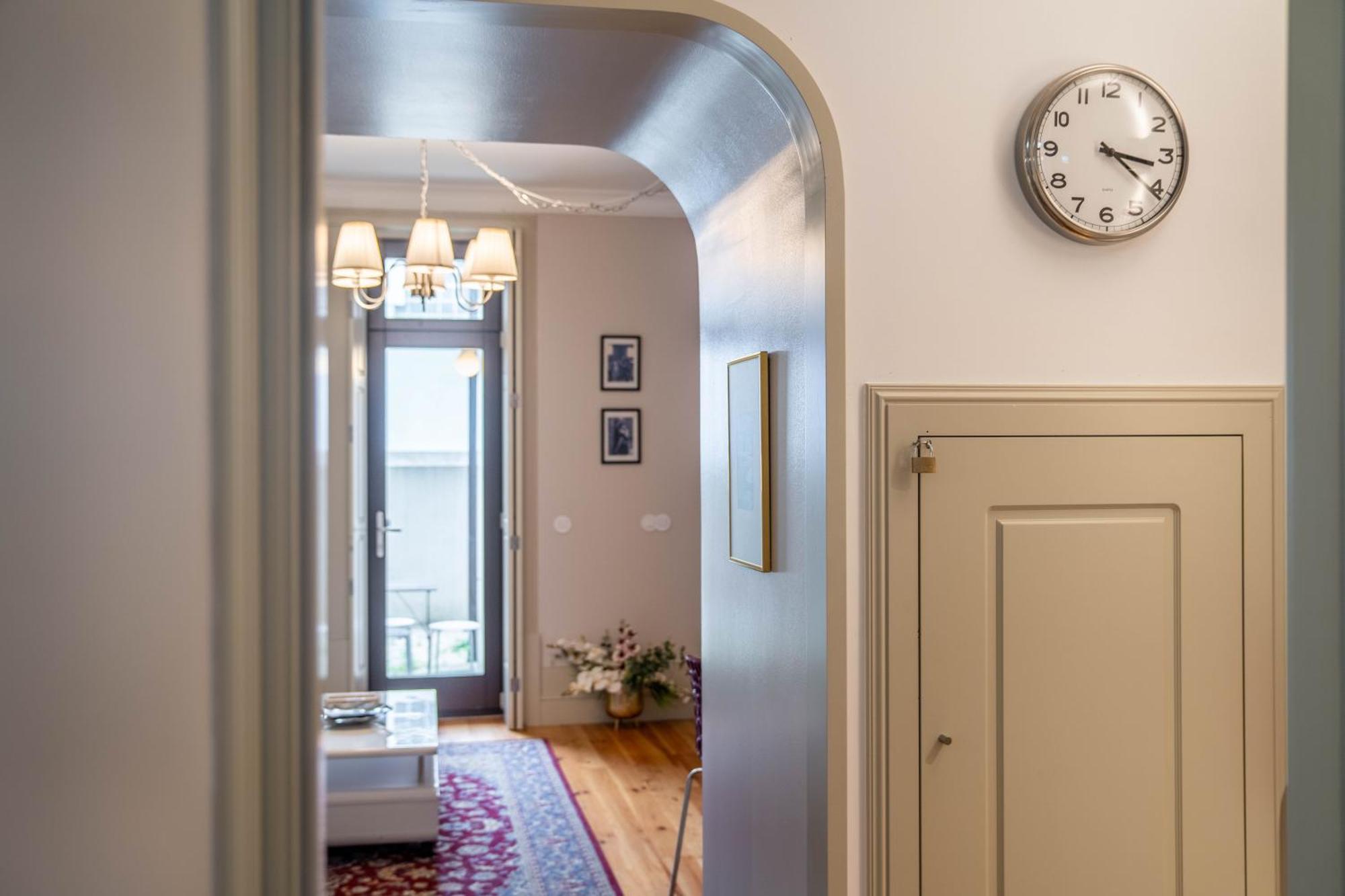Apartamento Unique: 1br W/ Private Patio By Lovelystay