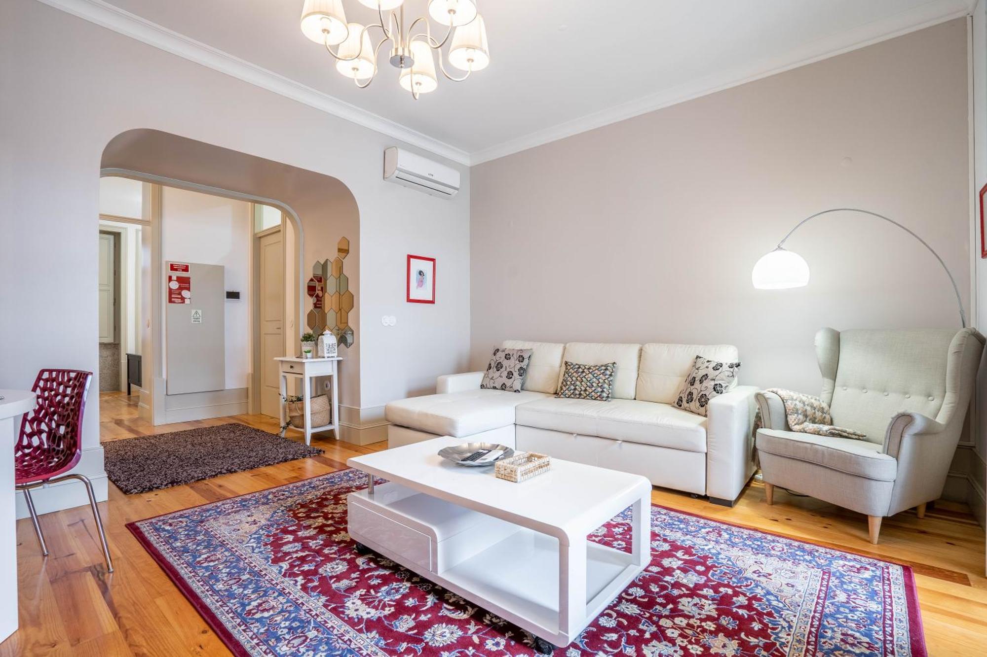 Apartamento Unique: 1br W/ Private Patio By Lovelystay *
