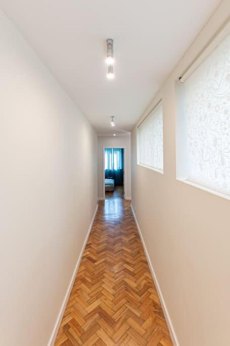 Aliados 3 Bed Apartamento Oporto