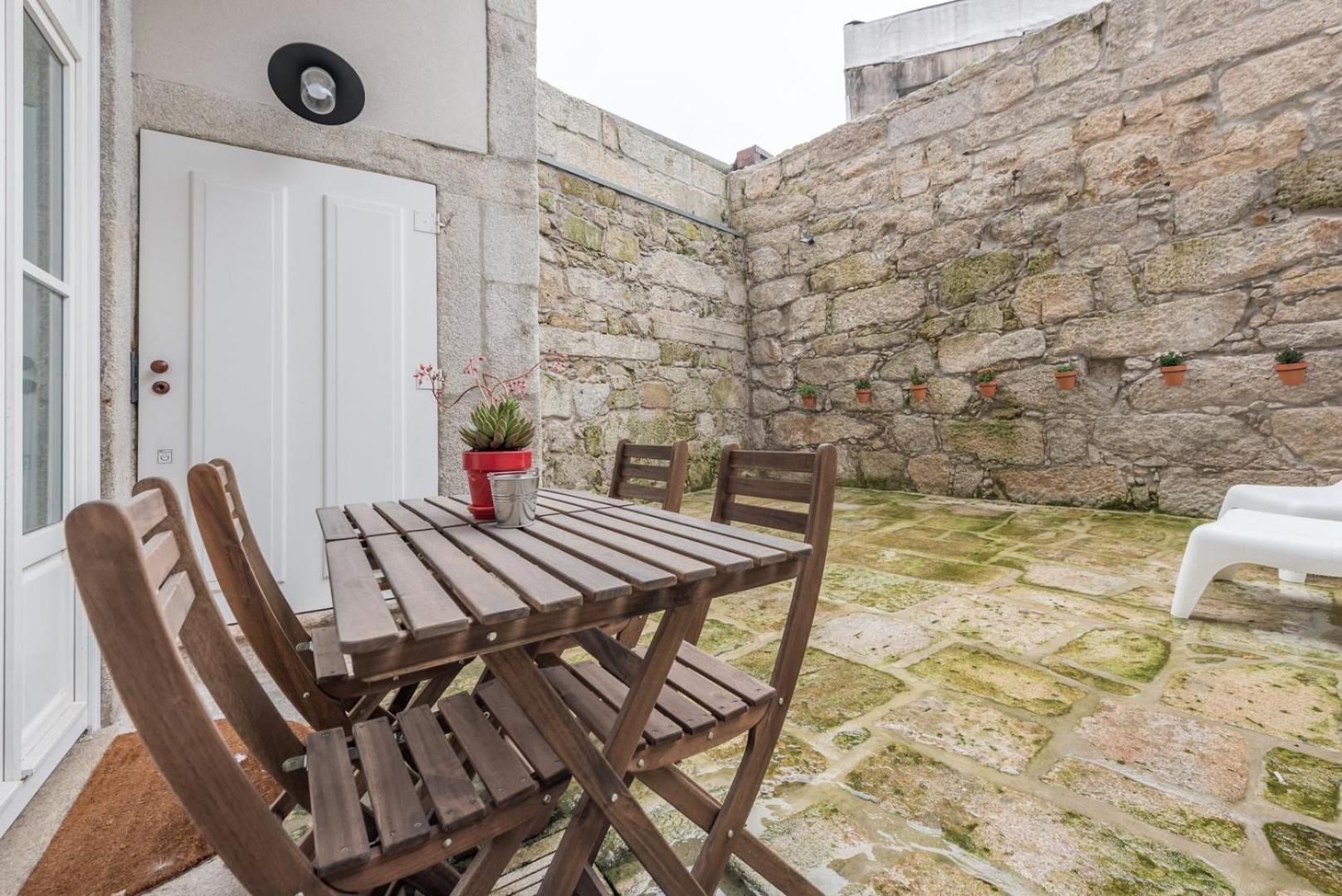 Guestready - Lofted Getaway In Downtown Apartamento Oporto