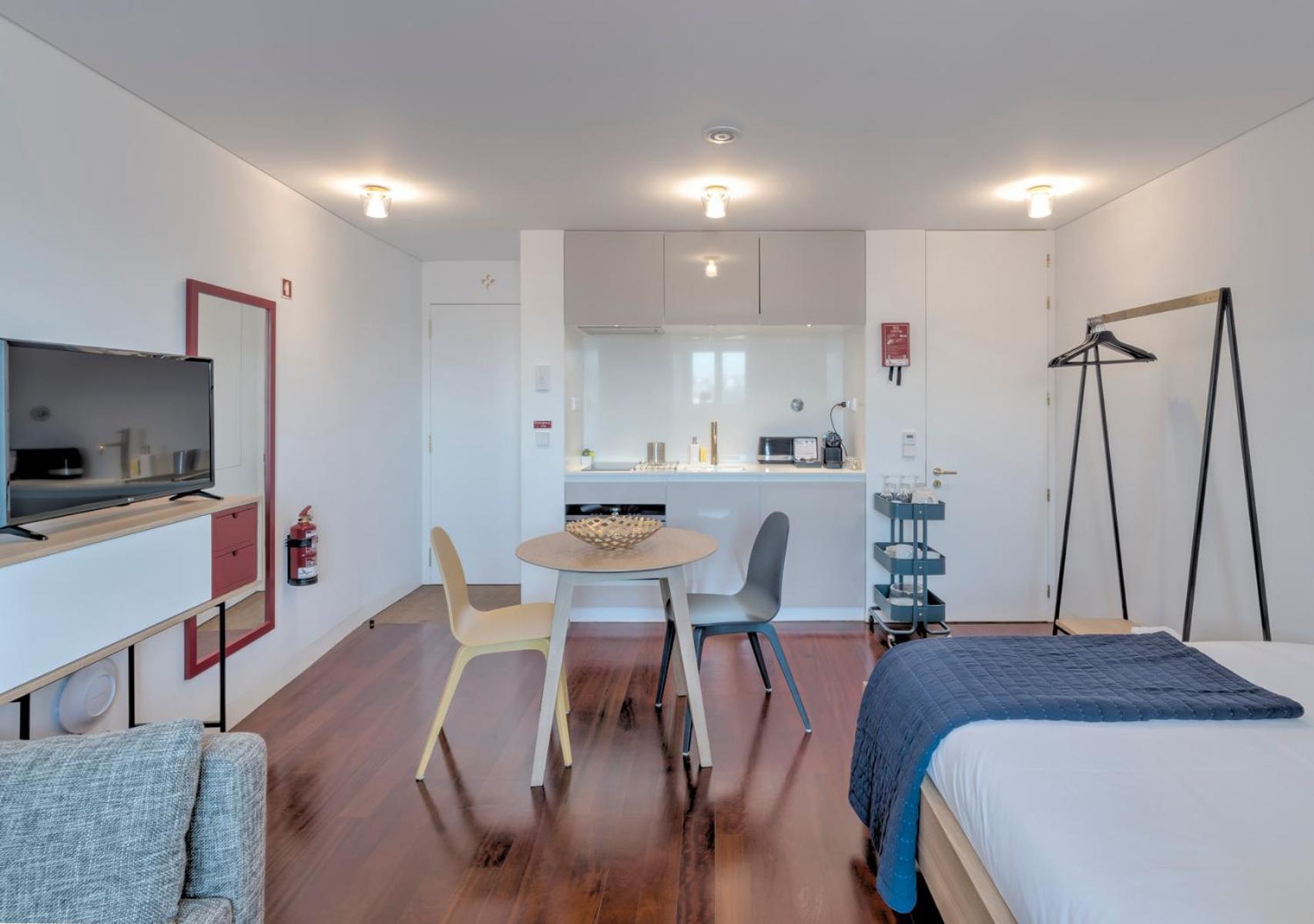 Street Aldas - River View (adults Only)