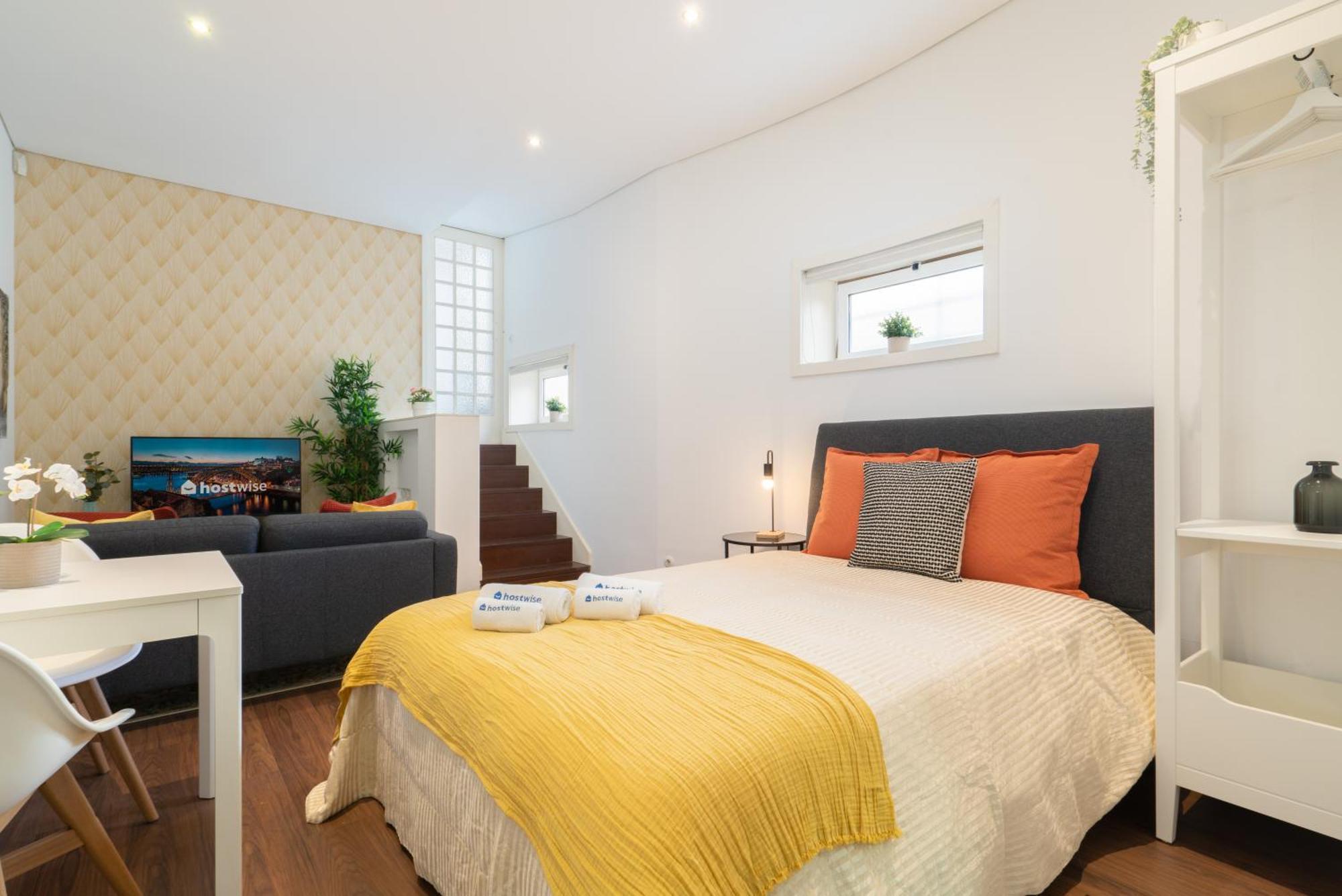 Host Wise - Rustic Flats Porto