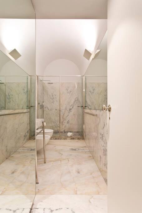 Boutique Rentals- The Clerigos W/ Patio