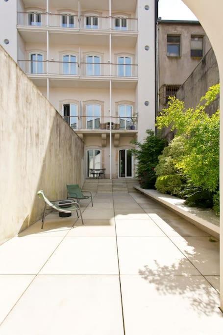 Boutique Rentals- The Clerigos W/ Patio *