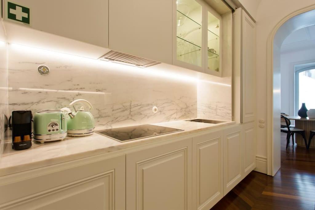 Boutique Rentals- The Clerigos W/ Patio Apartamento *
