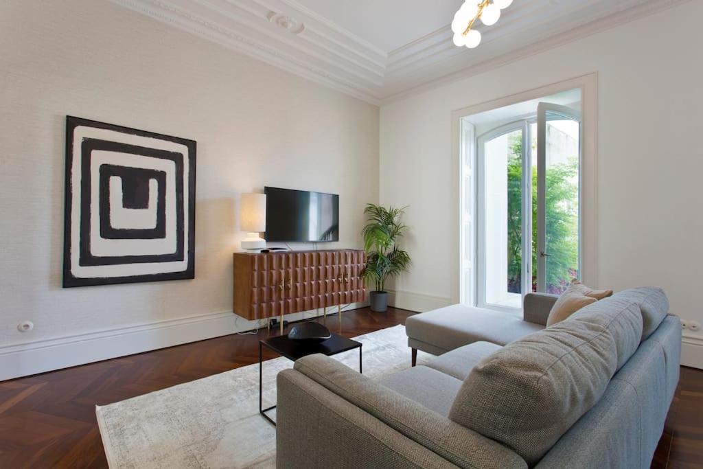 Boutique Rentals- The Clerigos W/ Patio Apartamento Oporto