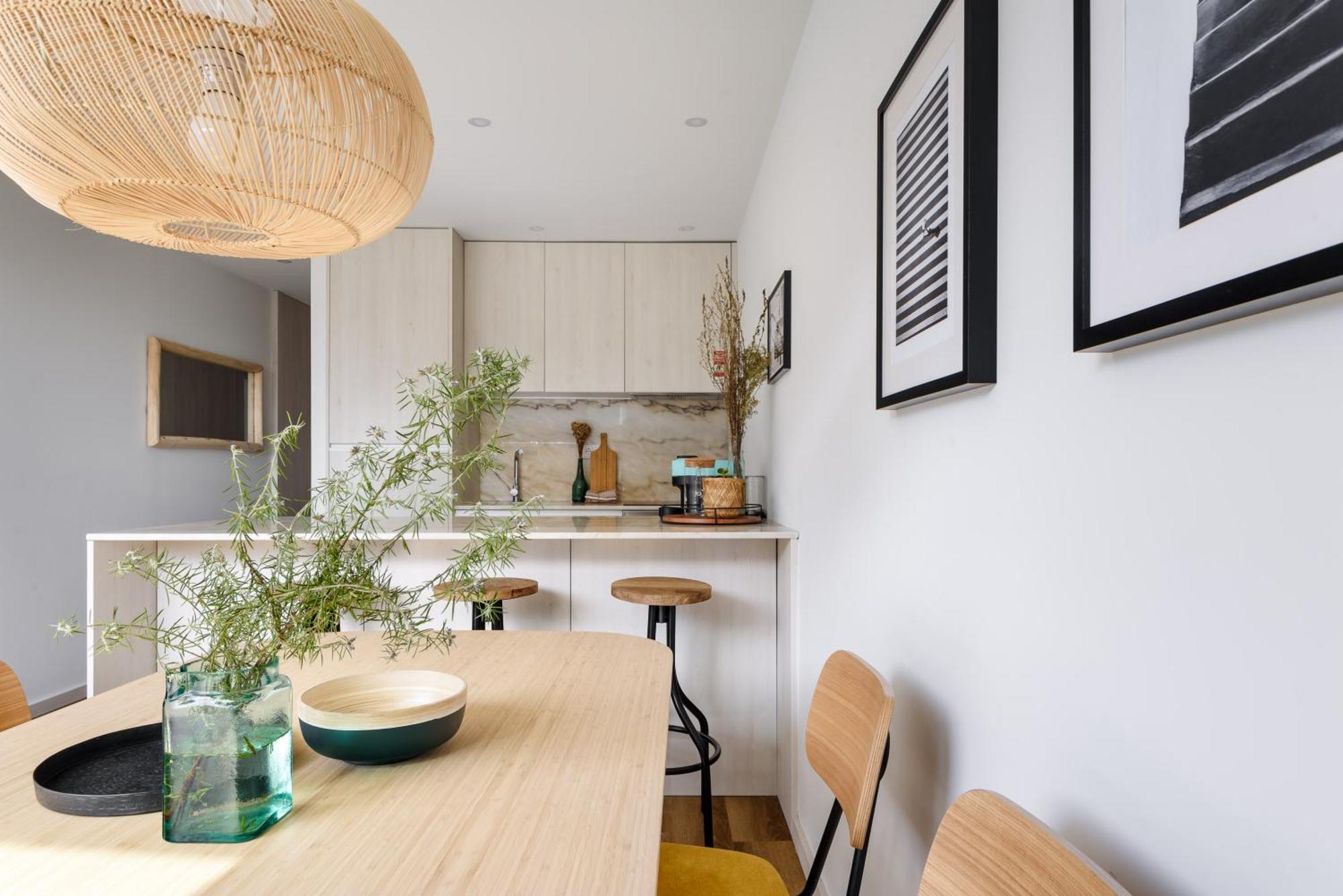 Lovely 2-bed In The Centre With A Sunny Balcony Apartment Porto