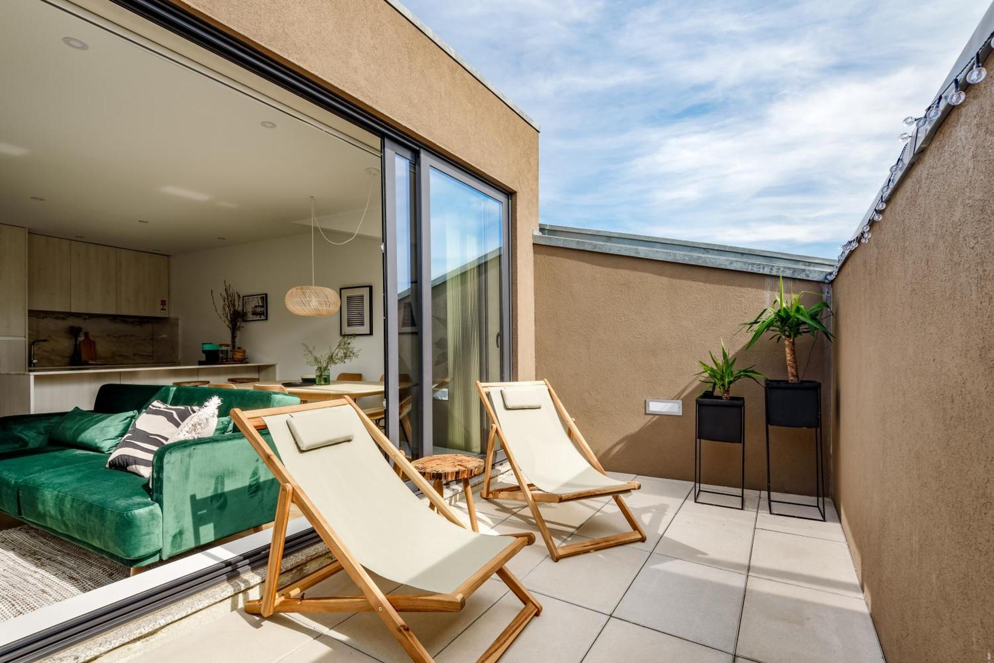 Lovely 2-bed In The Centre With A Sunny Balcony Apartamento Oporto