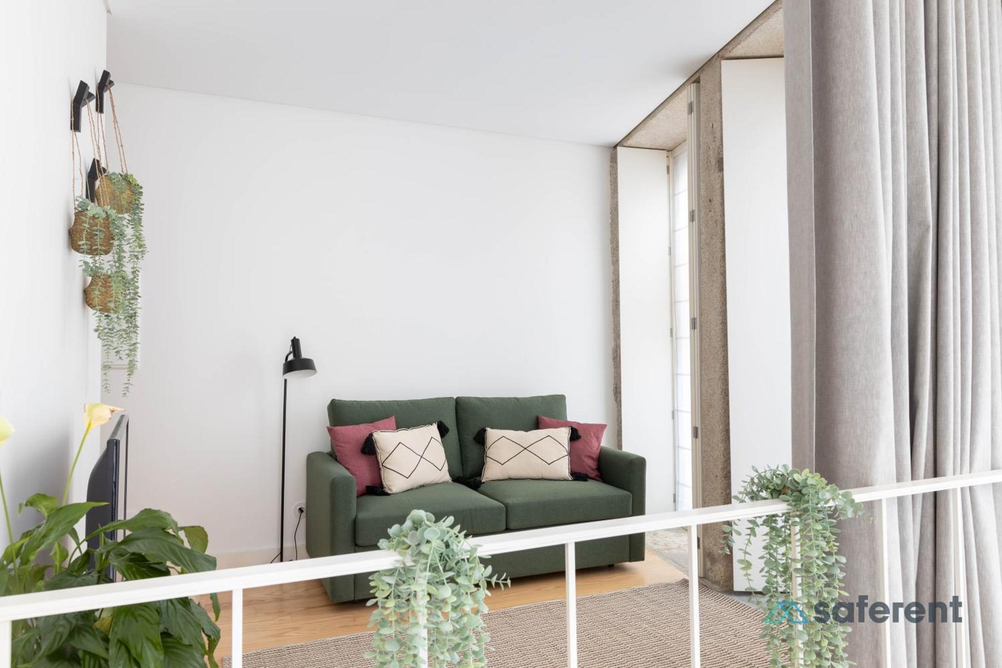 Stylish Triplex Next To Ribeira * Oporto
