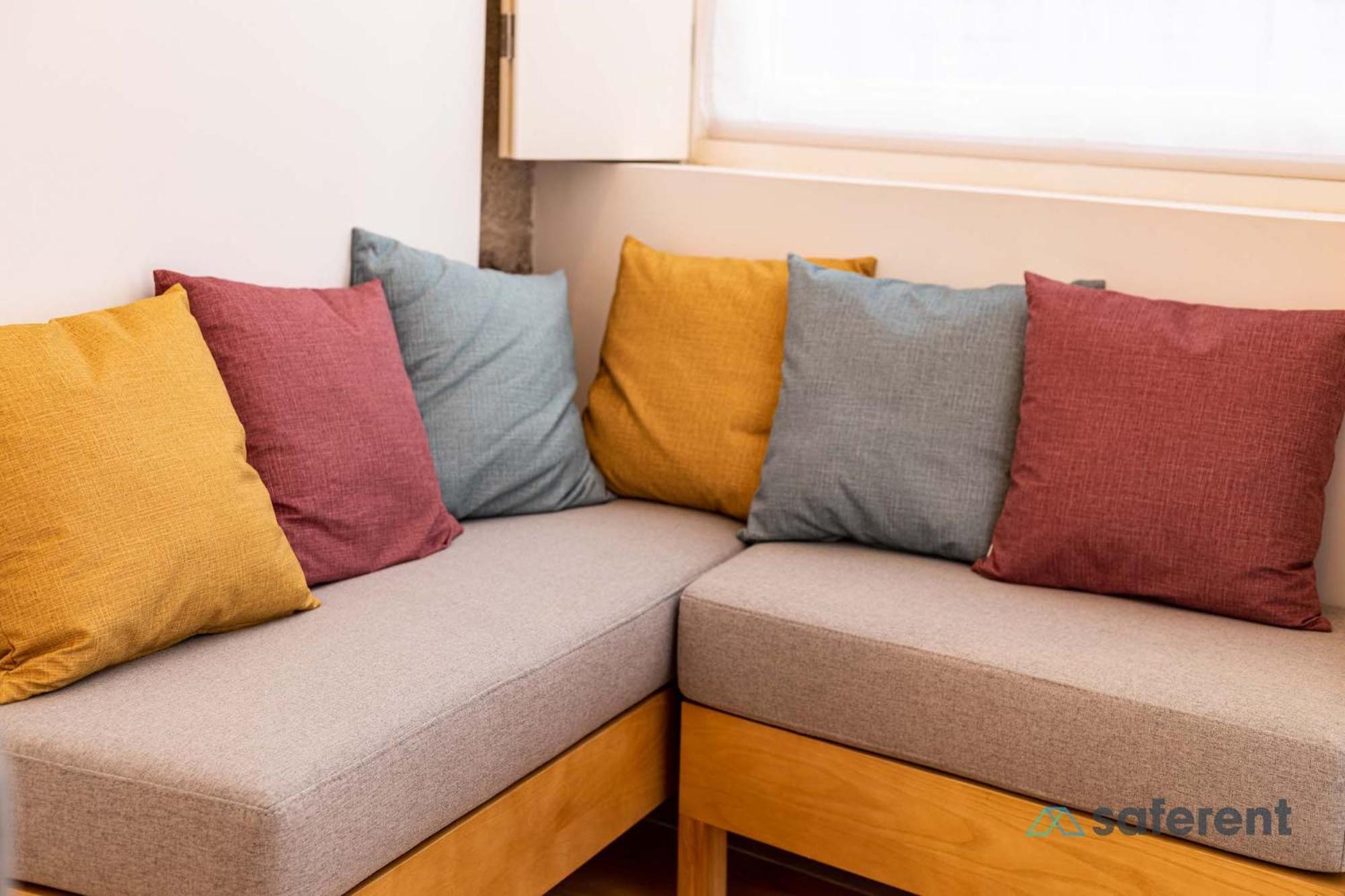 Stylish Triplex Next To Ribeira Oporto