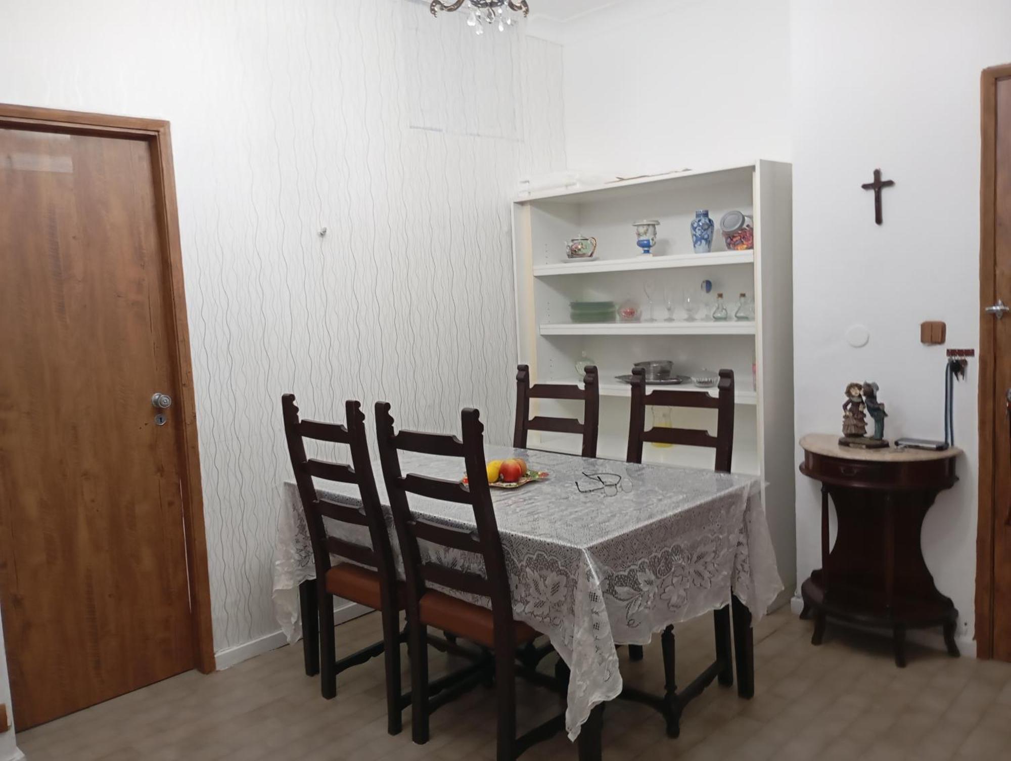 Quarto em Acomodações Particulares Family Shared House *