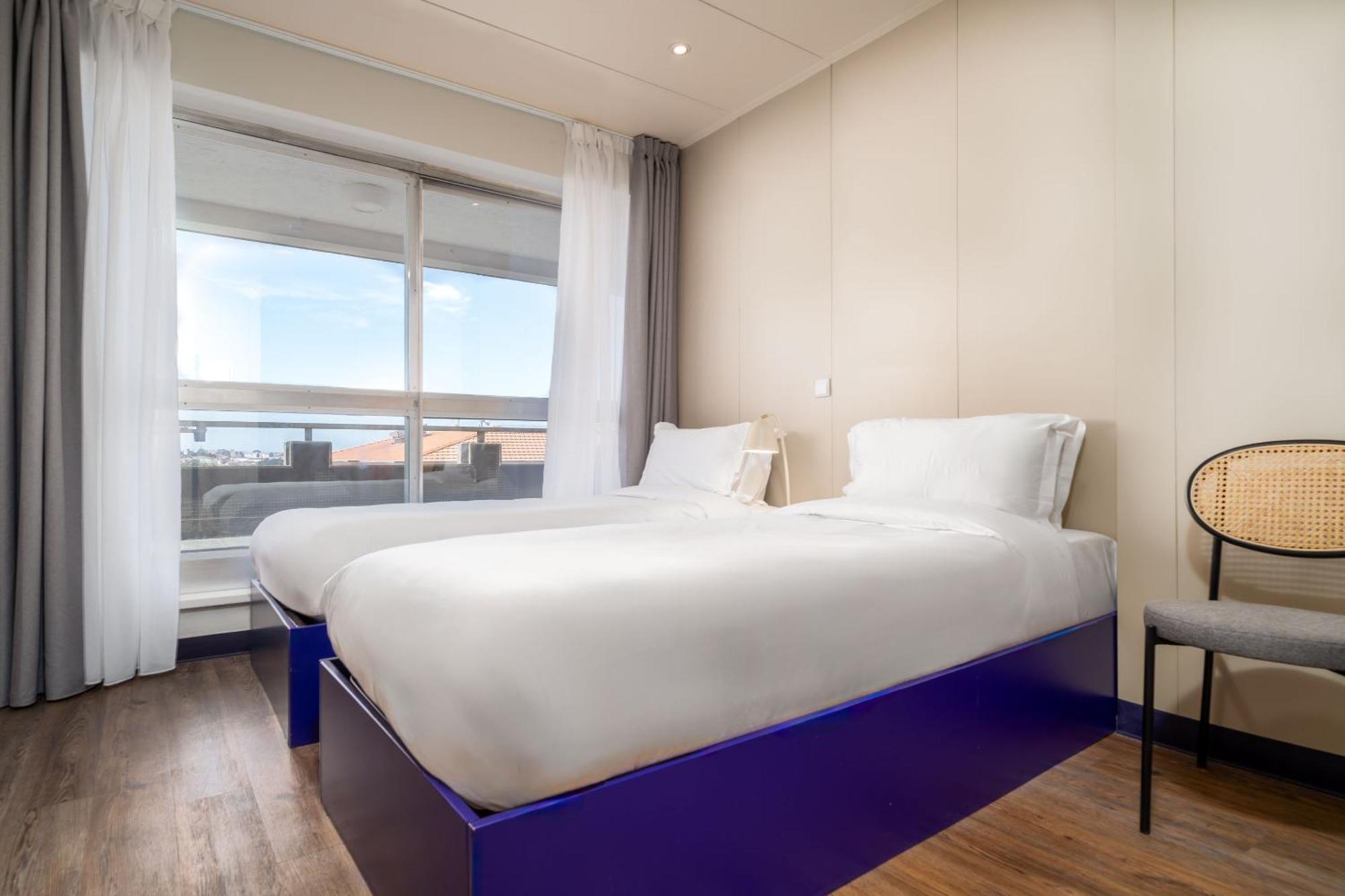 Herculano - Digital Access Hotel Oporto