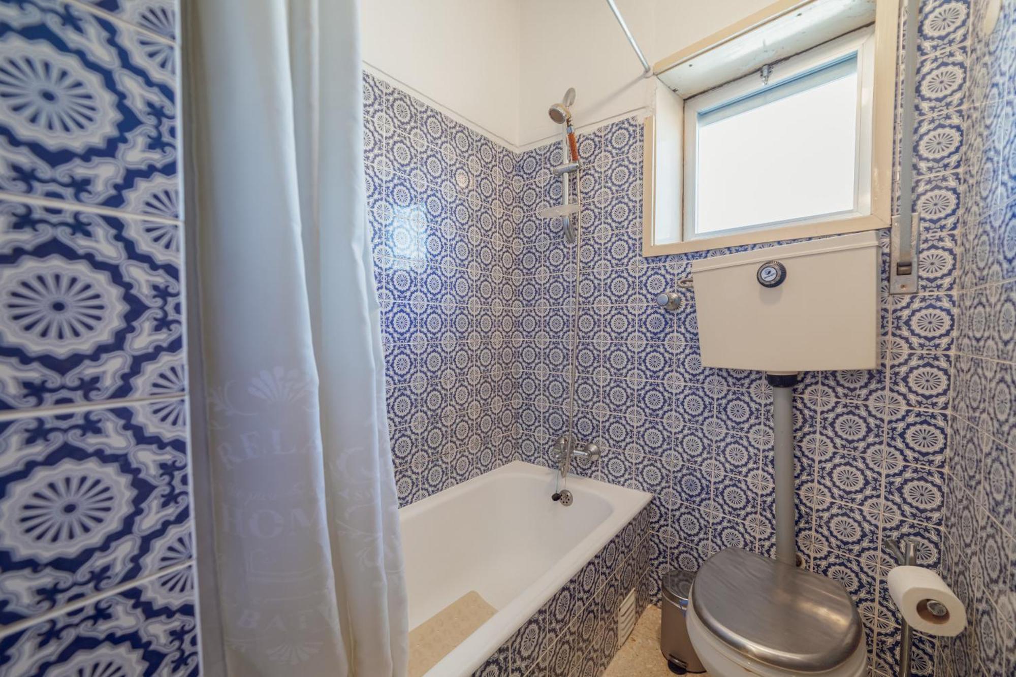 Downtown Classic With Terrace By Vacationy Apartamento Oporto